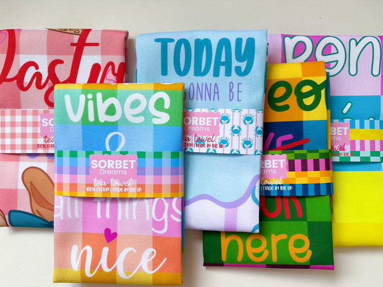 COLOURFUL KITCHEN TOWELS