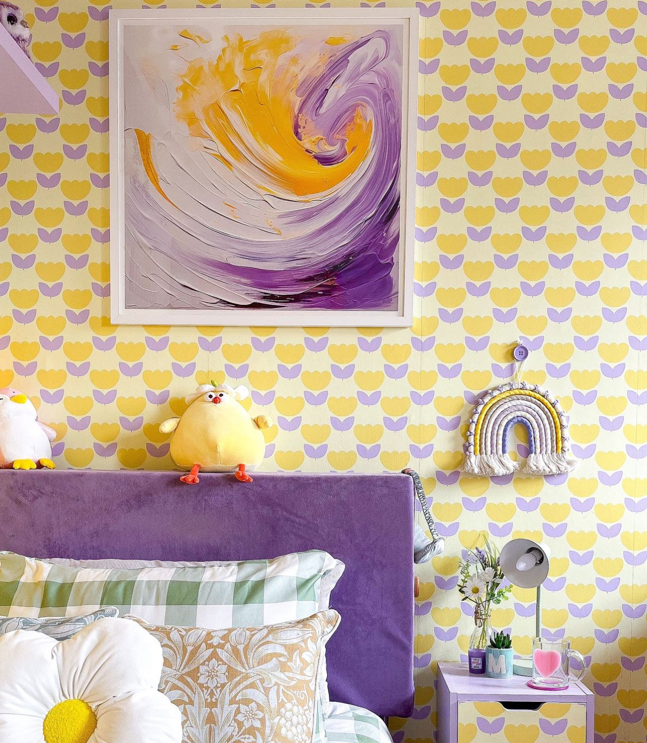 Yellow wallpaper with tulips for girls bedroom 
