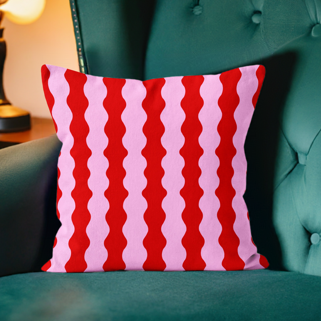 Wavy velvet cushion in pink and red